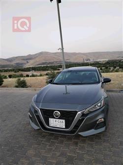 نيسان ألتيما